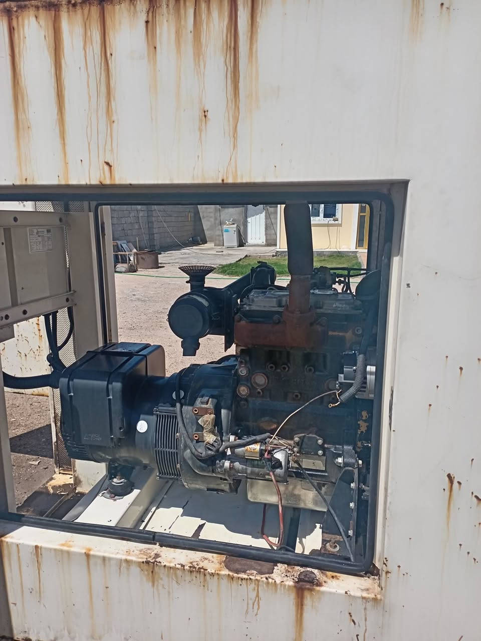 سلام عليكم مولد 30 كيفي بيركز 3بستم كاتم العنوان بصره ***********
