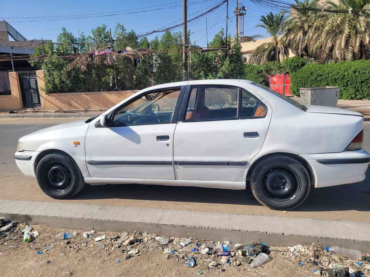 السلام عليكم اخوان 
سيارة سمند موديل ٢٠١١ سنوية ساقطه من ٢٠١٦ 
مكينه بيه خيط 
حداديه زينه وكير وتبريد والكشر شوف العين 
سعره ٢٠ قفل من لاخير لاتعبني ولااتعبك 
***********
