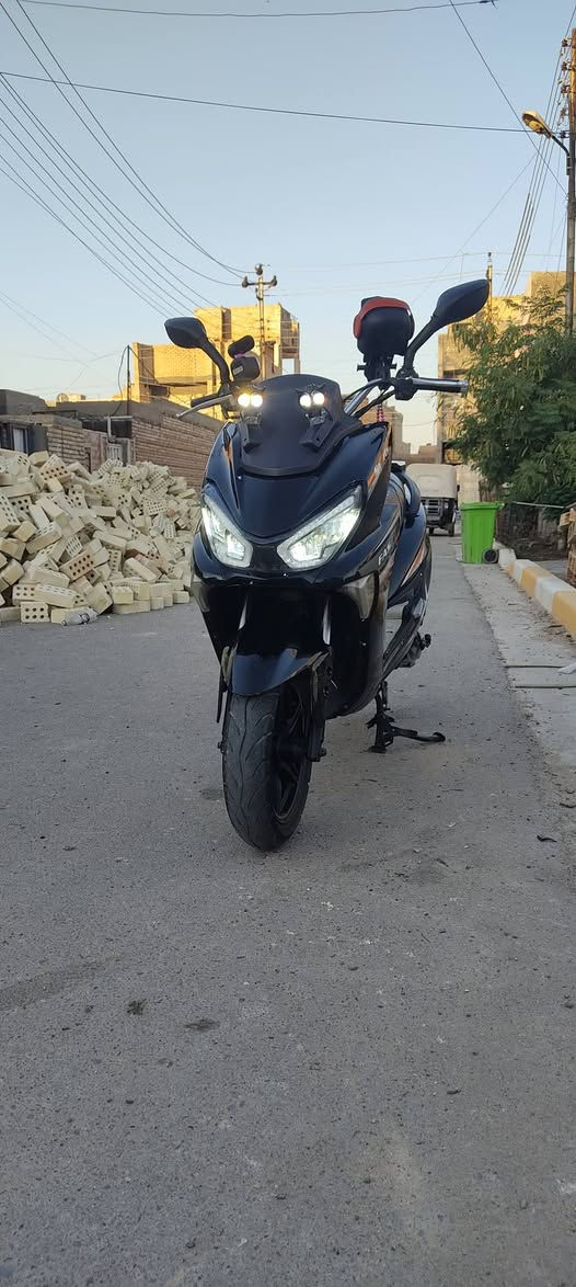 دراجه سترونك تي ماكس مديل 25 بصمه تشغيل عن بعد  دراجه رمبه على حطت الوكاله   شرط الشغل كهربائيات كل شغاله برغي معايزه درجه جديده صالها ٣اشهر من اشتريتها سعر 600وبيها مجال بسيط حك الجيه مكاني بغداد حسينيه الراشديه خدمات مسقط متواصل خاص مع الاتصال ***********
