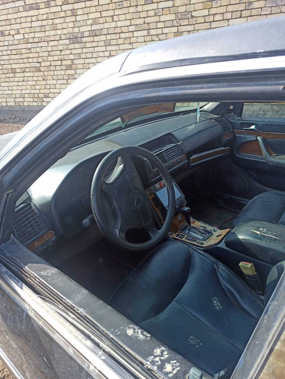 سلام عليكم تفصيخ مارسدس شبح غراضهه نضيفه الي يريد منهه غراض يتصل***********
