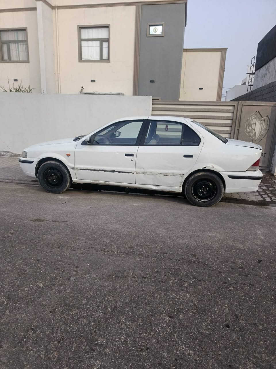 سلام عليكم 
سيارة سمند للبيع موديل 2010 سياره مبدل قطع جمالية فقط حادث مابيها 
مبدل جاملغات امامية اثنين ومبدل بنيد وبيها ضربة بالدوسة مال دراجة 
خياس بالهلالات وشويه بالقمارة
رجاءا اقرا المنشور قبل لا تتصل
***********
السعر 30 بيها مجال حك الجية
العنوان النجف شارع المجمعات
