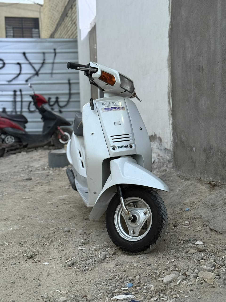 دراجة منت سرعتهة 60مكفولة صار. شهر من نازلة من الرمبة  سعرهة 650 وبيها مجال مكاني بغداد الحرية  هذا رقمي***********
