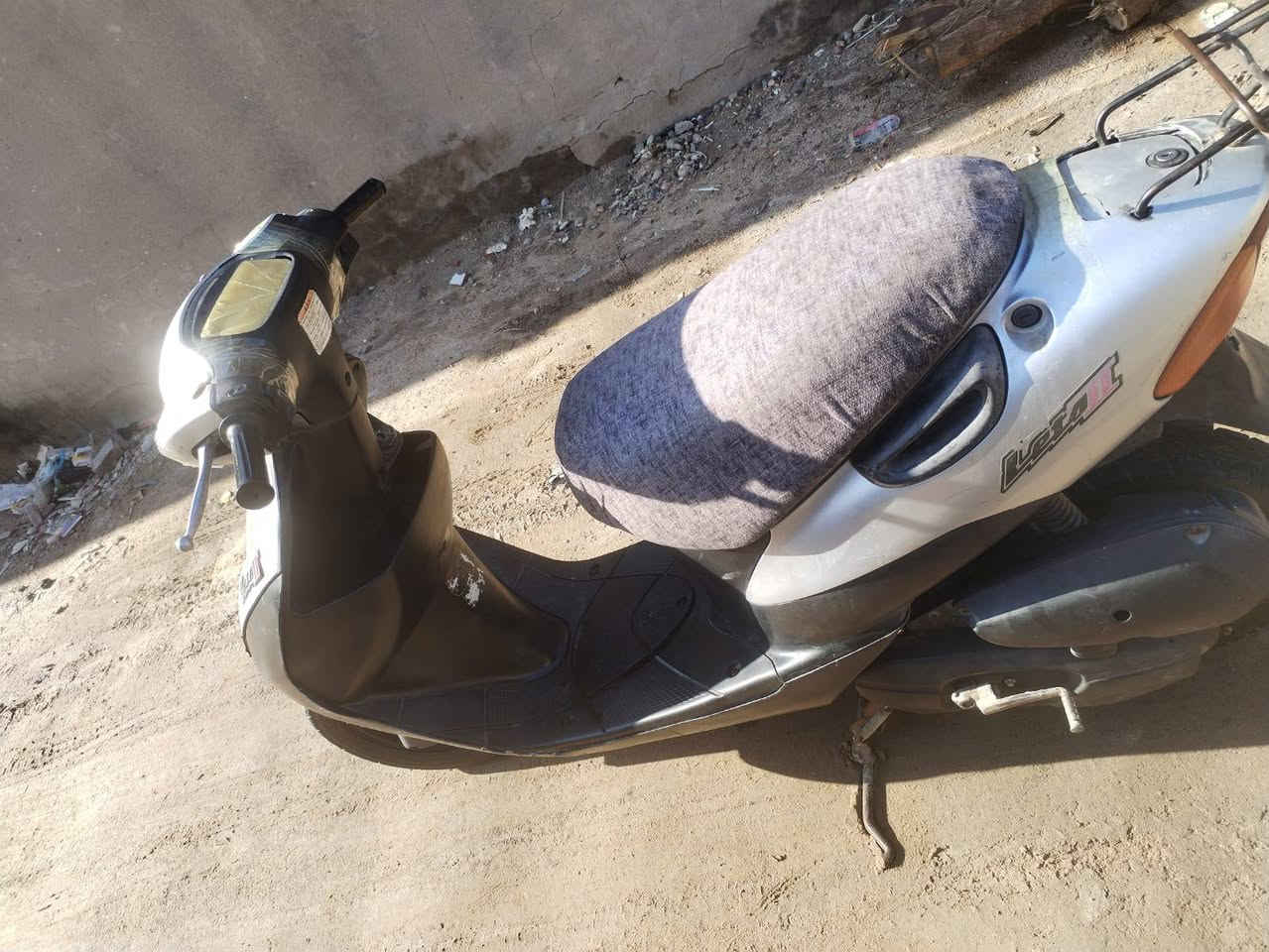 السلام عليكم ياماها مسطرة الدراجة نضيفة ما مفتوحة وكلش نضيفة كهربايات شغالة سلف شغالة السعر 250 وبيها مجال المكان ابو الخصيب ***********
