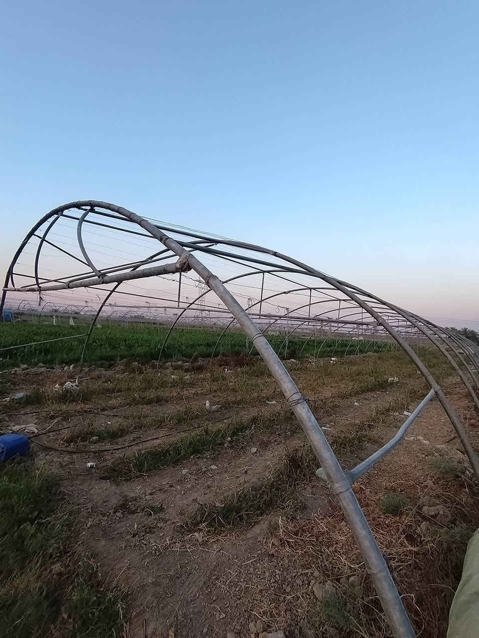 للبيع: هيكل بيت بلاستيكي زراعي
📍 المكان: المدائن - سلمان باك - منطقة الخناسه
🔧 الحالة: هيكل حديد جاهز للزراعة
الهيكل مع نايلون. /صوندات / وسيام
طول 50 والعرظ 9
📞 للاستفسار والشراء: ***********

