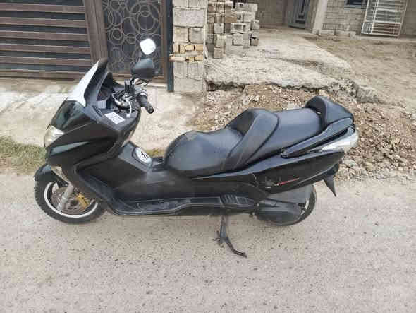 سلام عليكم فورزا 09 دراجة بلادية برغي ممفتوح بيها حلوة كير محرك بس بيها الكلج رايد مراوس بدراجة اصغر أو بيع سعر مليون مكاني بغداد ***********
