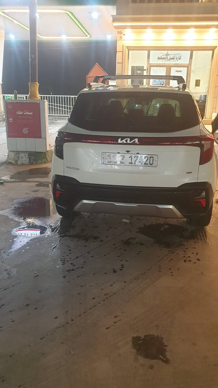 السلام عليكم 
كيا سيلتوس 24 فول موصفات sx محرك 1600 تيربو ماشيه 18 الف ميل وصور حادث موجوده والاستفسار اكثر الاتصال علئ رقم ***********مكان سيارة 🚗 ميسان
