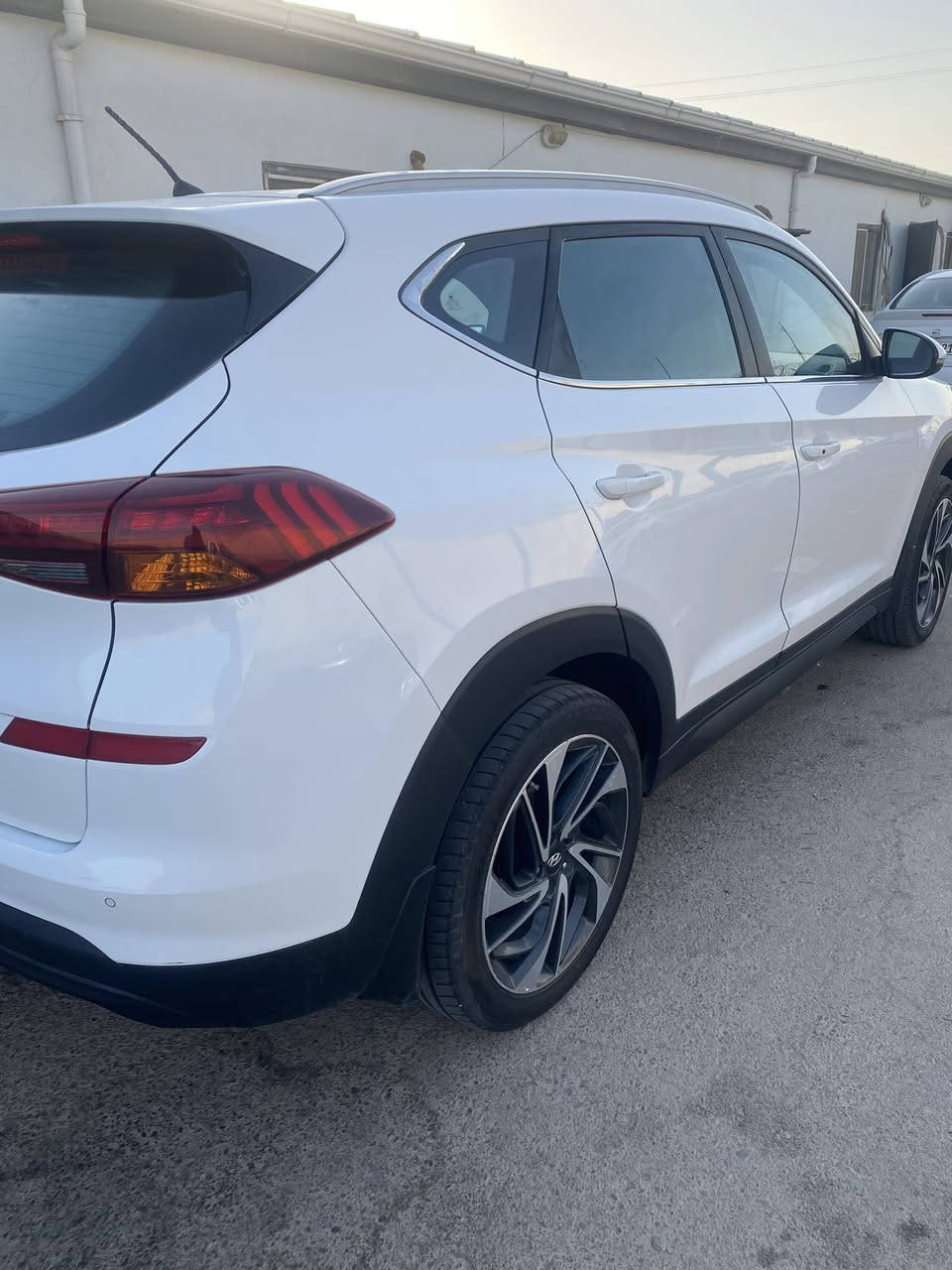 السلام عليكم توكسان للبيع رقم اربيل موديل 2019 جيكي البيع مستعجل مكان السياره نجف  المواصفات كشن كهرياء حساسات لد نهاري تحكم جهتين 
بصمه أبواب 
بصمه تشغيل السعر 
185 
استفسار فقط ع واتساب مامتواجد فيس 

***********
