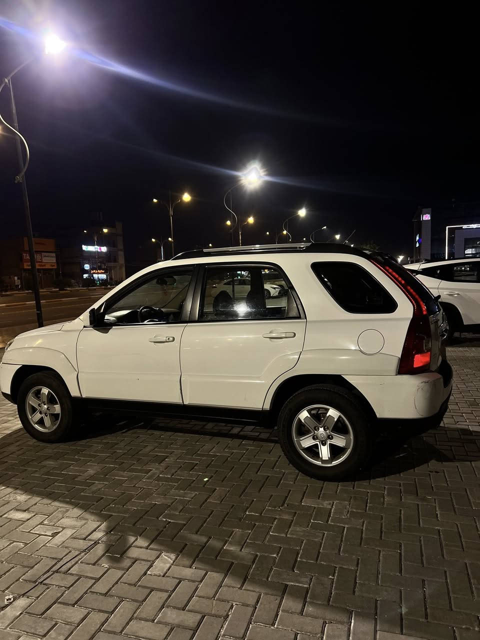 سبورتج 2009 (خليجي)
فول مواصفات 
السياره جديده وجاهزه كير محرك تبريد حداديه تخم تاير نضيف مابيه نقص 
بيه بنيد مبدل نفس ألون فقط والباقي كفاله 
ماشيه 143Km حقيقي وقابل للزياده 
رقم بغداد بأسمنه مال بيت السياره 
مكاني كربلاء مجمع الدره السكني 
السعر ب124 وبيها مجال 
للاستفسار أكثر اتصل وخادم 

***********
