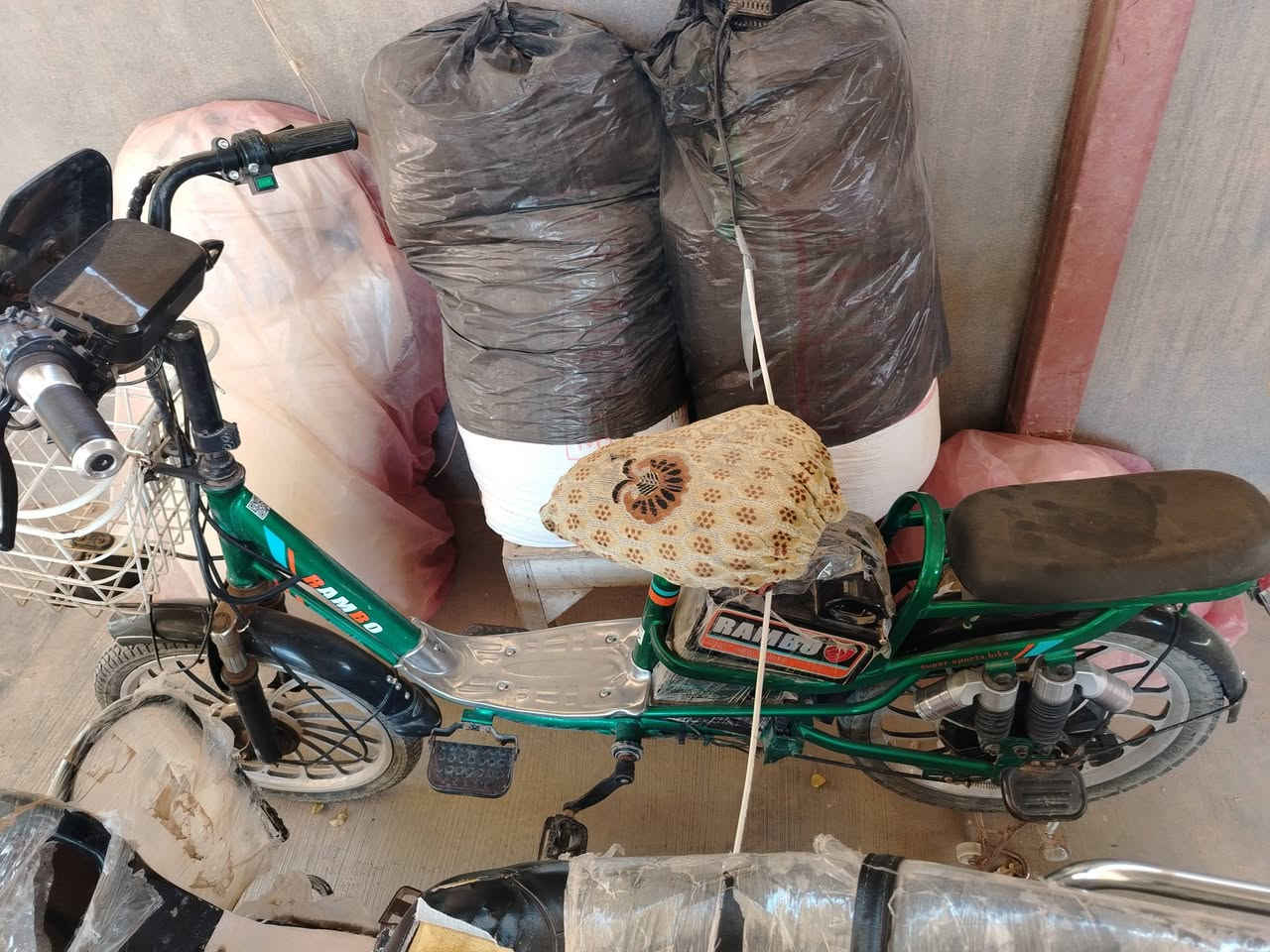 بايسكل شحن موديل ٢٠٢٢
بطاريات جدد شديتها قبل ٣ أشهر
سعر ٢٢٥ الف وبيه مجال
عنواني العبيدي


**إذا كنت صاحب هذا الإعلان وتريد حذفه لأي سبب، رجاءا أرسل رسالة إلى الدعم الفني**