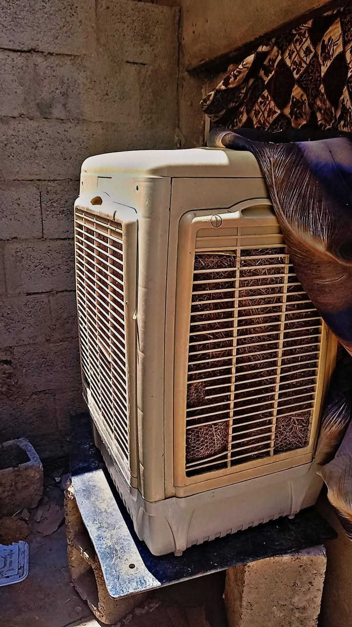مبردات عدد 2للبيع
كنفيرة حجم وسط مع مبردة عادية مال بيت 

للاستفسار مراسلة الصفحة او الاتصال على الارقام التالية ***********

***********
