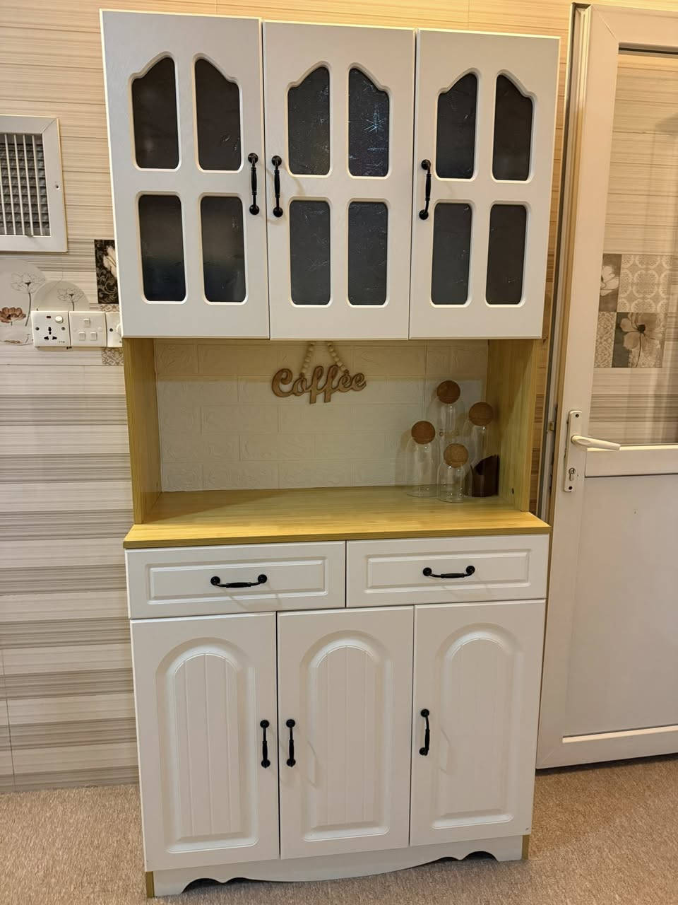 السلام عليكم 
للبيع بوفيه قهوه
ميز طعام للبيع 
الاسعار علخاص


**إذا كنت صاحب هذا الإعلان وتريد حذفه لأي سبب، رجاءا أرسل رسالة إلى الدعم الفني**