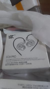 سماعات • كمية متوفرة • كبس شركة