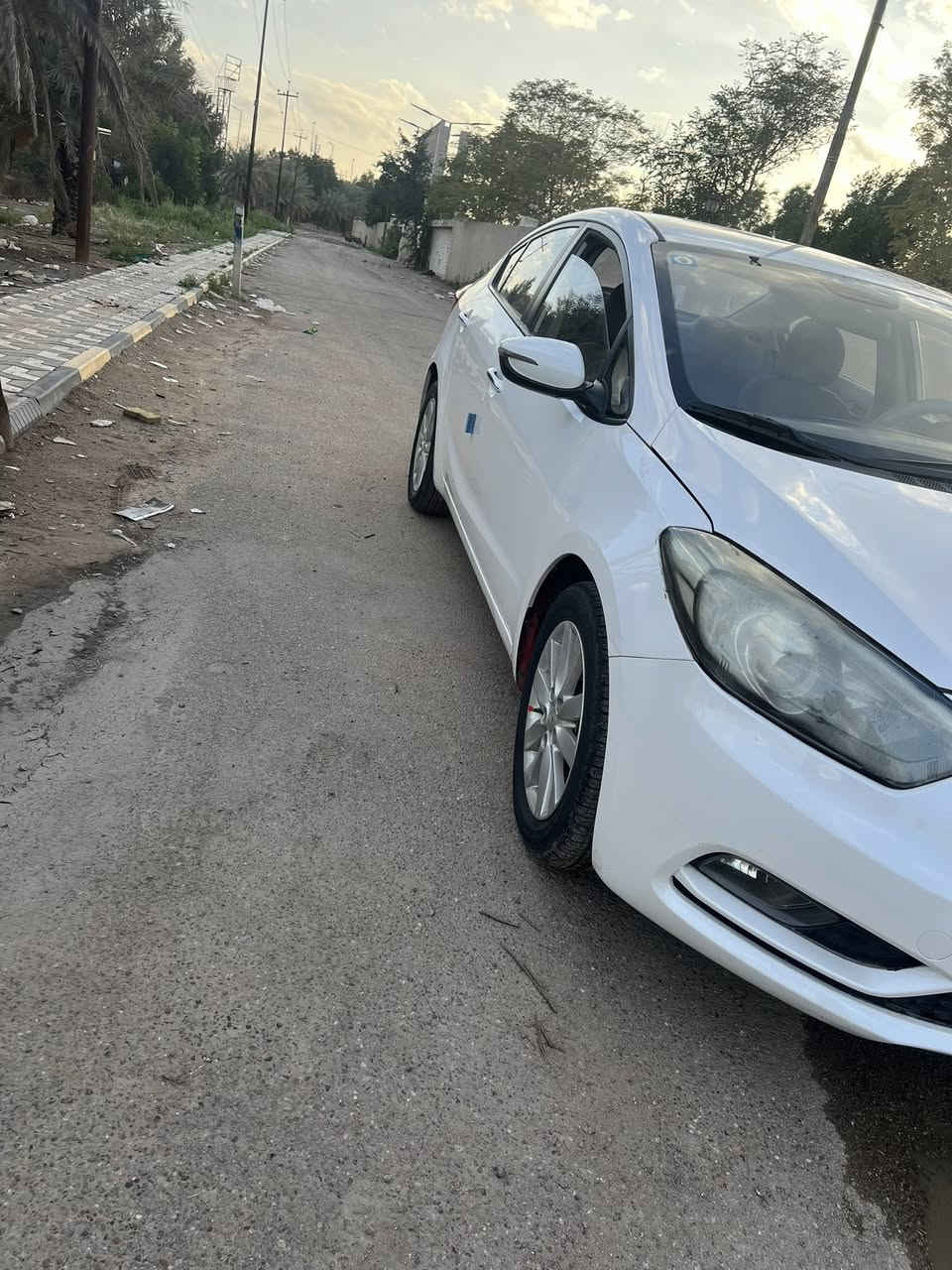 سلام عليكم سيراتو 2016 البيع سياره خليجيه بيه فقط صبغ 3 قطع سعر السياره 115 وبيه مجال السيديه تقاطع دريش رقم الهاتف ***********
