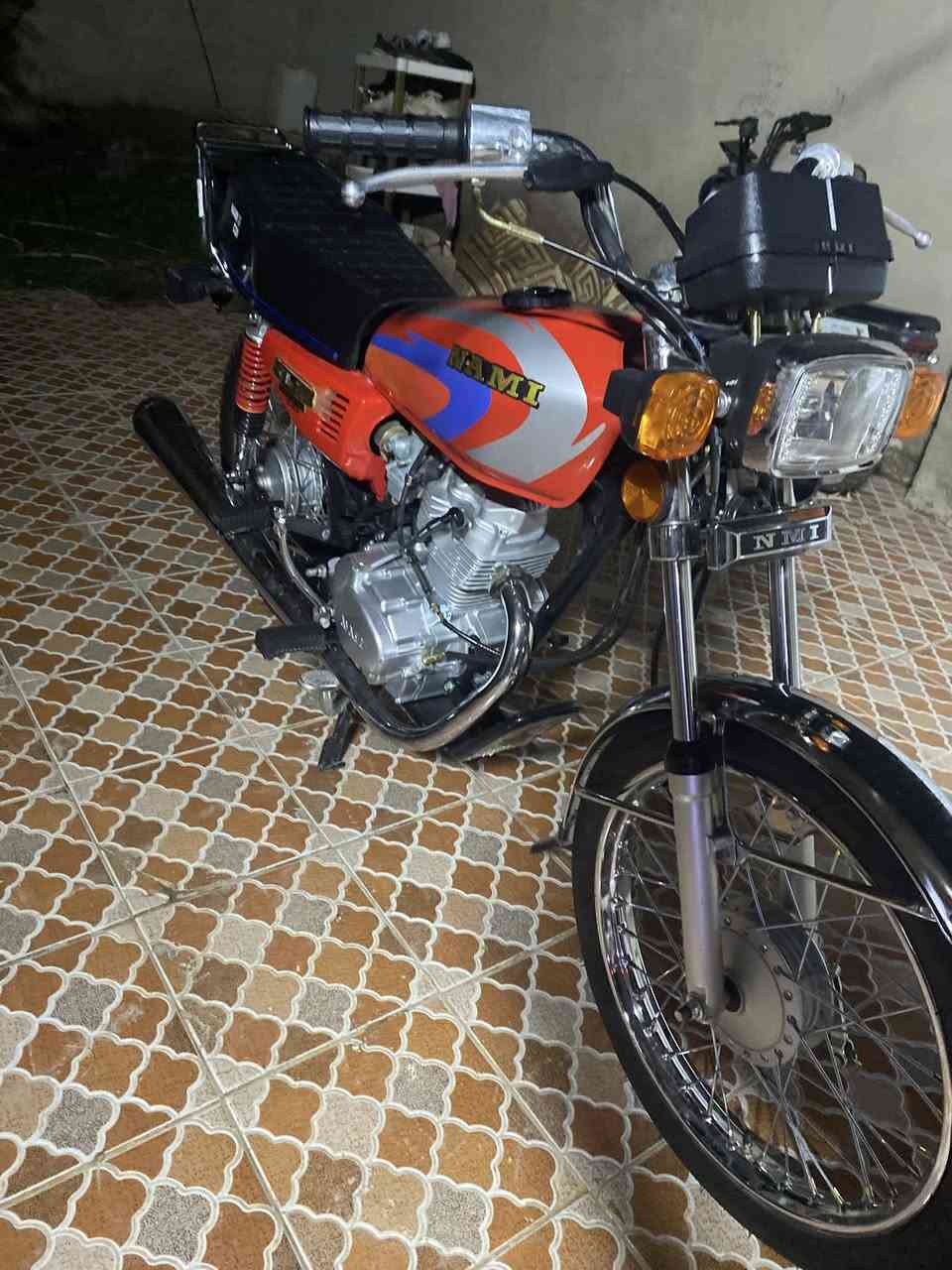 للبيع تعمير ٢٠٢٣وشاصي٢٠١٨ أوراق كهربائيات شغاله دراجه نضيفه كلش سعر واحد ٢٠٠وبيهه مجال مكاني كوت نواب الضباط هاذه رقمي ‭٠٧٨٧ ٤١٩ ٧٢٦٥
