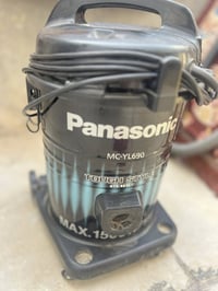 مكنسة كهربائية • سحب ممتاز • نظيفة