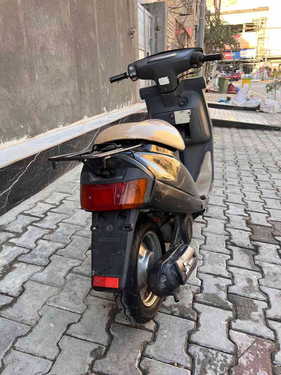 سلام عليكم بزون ياباني دراجه كلش ناعمه ونضيفه مكاني كربلاء الحر 
السعر 300وبيه مجال 
***********
