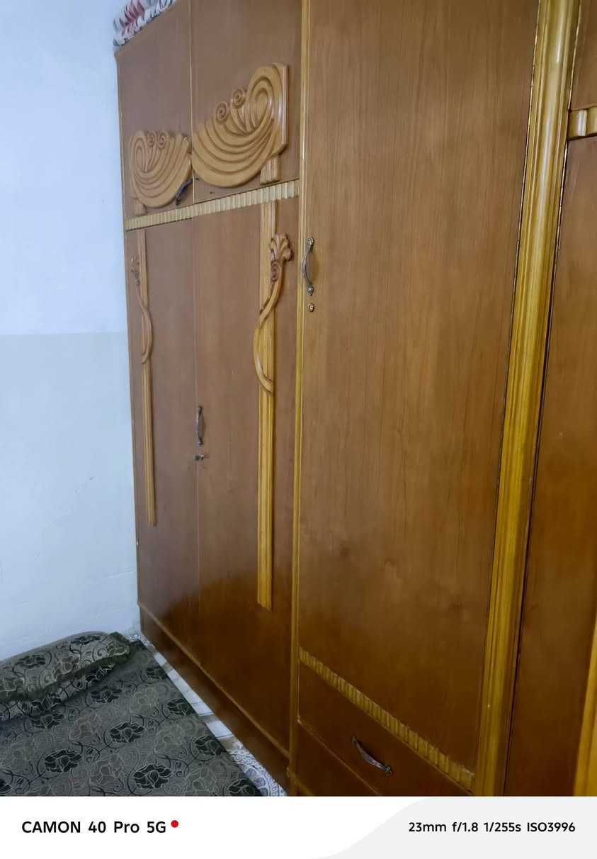 قنصور، ملحق جديد 5ابواب جاهز من كلشي سعرو 250او بي مجال رقم الهاتف ***********
