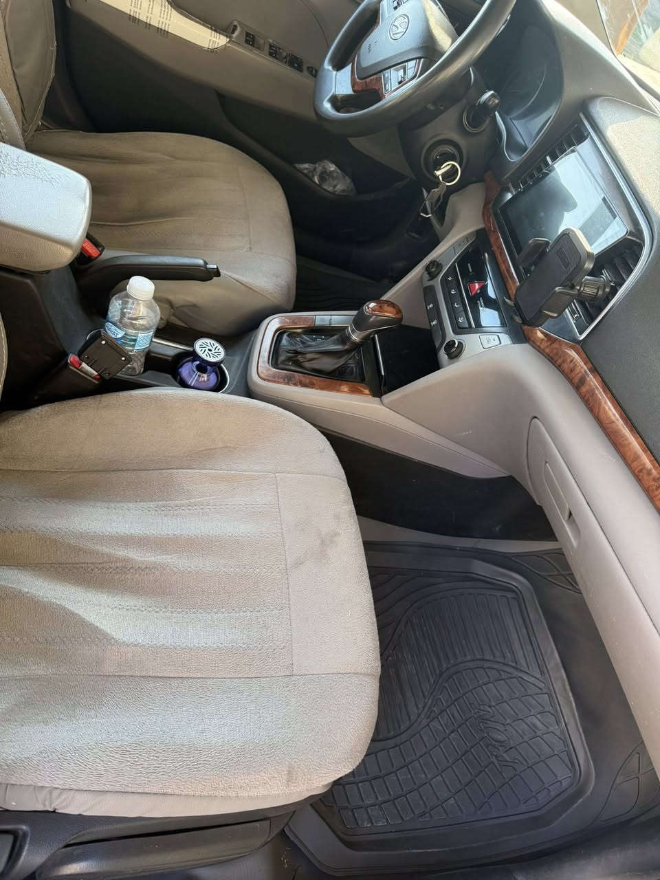 النترا 17 امريكي كلين بدون حادث بس دعاميات رقم انكليزي بغداد السنويه لحد 2029 السعر 130$ وبيه مجال المكان بغداد التاجي التفاصيل اكثر الاتصال على رقم الهاتف
***********
