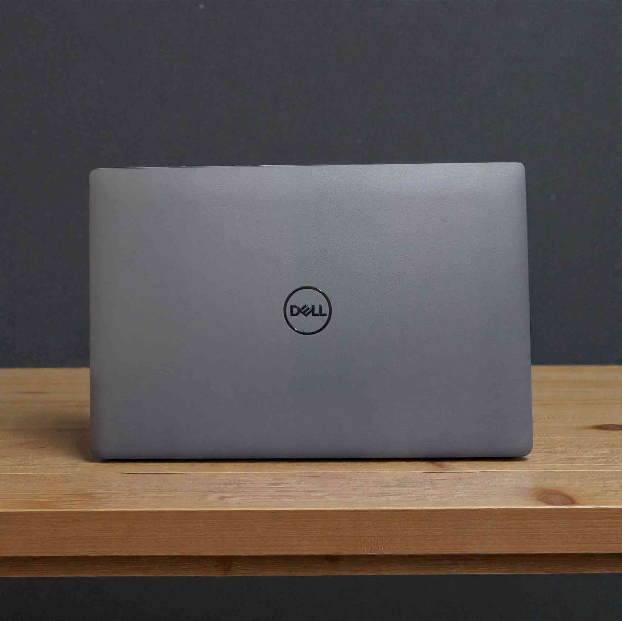 💻 Dell Latitude 5420 | الحجم المثالي للتنقل والأداء
جهاز عملي بوزن خفيف وحجم مدمج، مثالي جداً للطلاب والموظفين الذين يحتاجون لابتوب سهل الحمل مع أداء مستقر.
​🔍 المواصفات التقنية:
​• المعالج: Intel Core i5 (الجيل الحادي عشر - فئة G7).  
​• الرام: 8GB DDR4 (قابل للتطوير).  
​• الهارد: 256GB SSD M.2(قابل للتطوير).
​• الشاشة: 14 انج (حجم مدمج ومريح).
​• كرت الشاشة: داخلي Intel بسعة تصل إلى 4GB.
​• الكيبورد: عربي/إنجليزي.
​🎁 الهدايا والملحقات:
(حقيبة، شاحن أصلي، ماوس، ماوس باد، تغليف كرتوني آمن).
​🛡️ الضمان والخدمات:
• فحص المواصفات والنظافة عند المندوب قبل الاستلام.
• ضمان استبدال لمدة اسبوعين كامل لضمان حق المشتري.
• تنصيب ويندوز، أوفيس، والبرامج الأساسية مجاناً.
​💰 السعر: 350,000 دينار عراقي.
​📍 الموقع: بغداد - الأمين الثانية.
🚚 التوصيل: متوفر لجميع محافظات العراق.
​📞 للحجز والاستفسار (واتساب/اتصال)
***********
