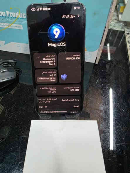 السلام عليكم
هونر 400 5g
استخدام كلش قليل
شاحنه مامفتوحه
ذكره512
رام12
شاحنه100
السعر350 
مكاني حله
***********
