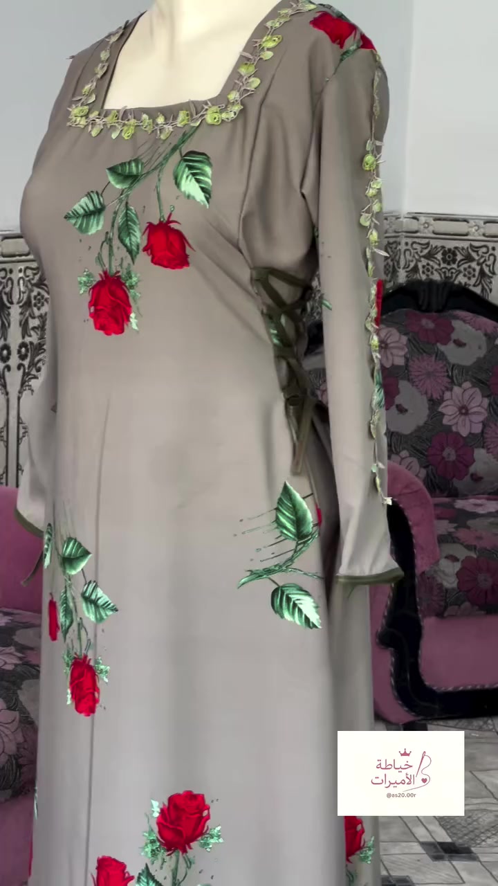 ✨ عرض مميز لا يفوت ✨
دشداشة أنيقة بنقشة ورود فخمة 🌹
قماش ناعم ومريح يناسب اللبس اليومي والطلعات 💃
تفاصيل راقية وتفصيل مرتب يبرز جمال الجسم 😍

💥 السعر مفاجأة: 16 ألف فقط 💥

📩 الكمية محدودة، احجزي قبل النفاذ
🚚 توصيل لكل المحافظات

دللي نفسج بإطلالة ناعمة ومميزة ✨�
 #خياطه#


**إذا كنت صاحب هذا الإعلان وتريد حذفه لأي سبب، رجاءا أرسل رسالة إلى الدعم الفني**