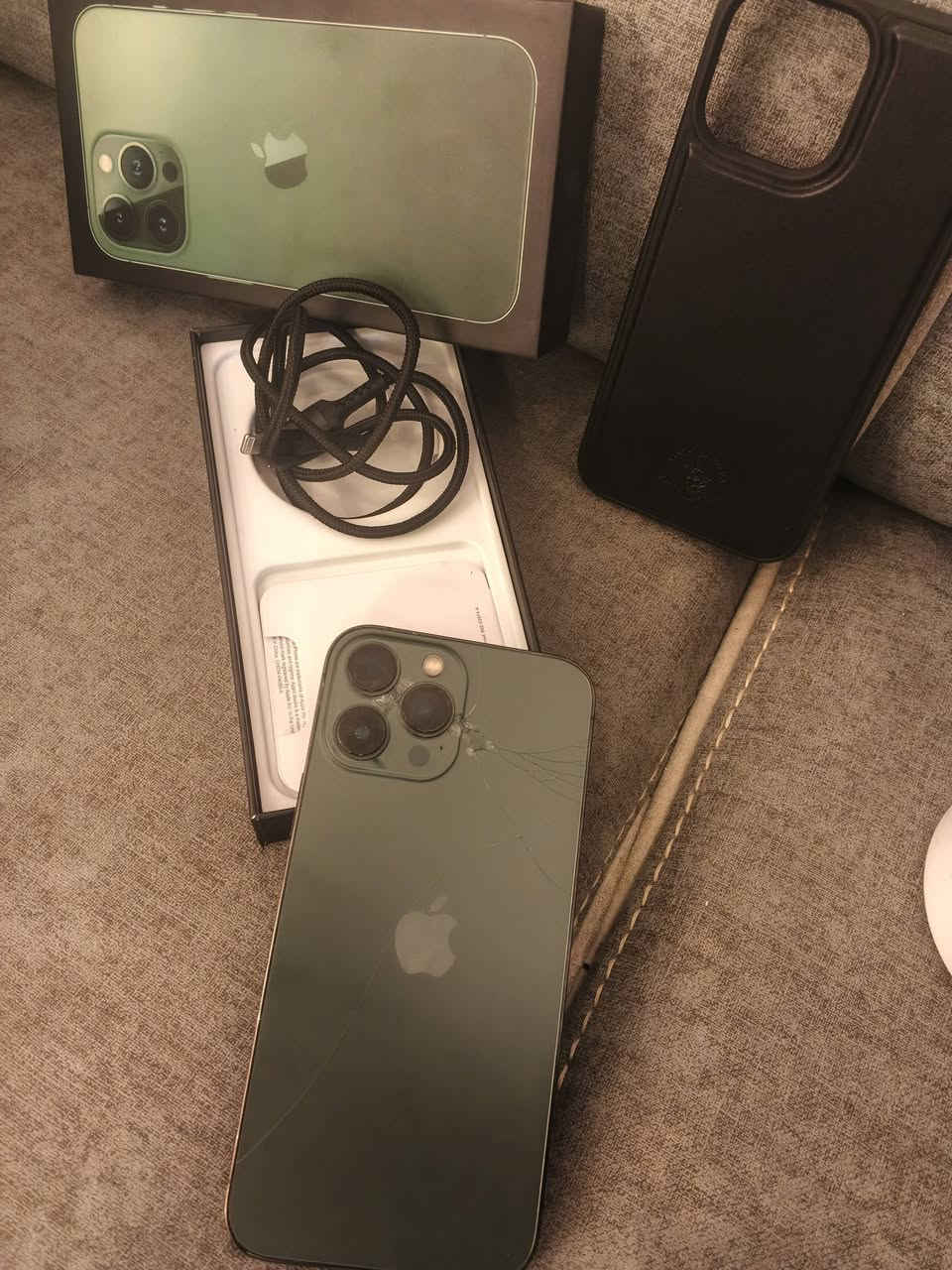 ‏السلام عليكم ايفون 13 برو ماكس للبيع
‏ذاكره 256
‏بطاريه 100 مستبدله احسن نوعيه بلسوك وبيه ضمان
‏جهاز بي فقط هذا الفطر الي بلضهر كامل ملحقات مكفول من اي عطل السعر 500 وبي مجال كلش بسيط مكاني بغداد العطيفيه
‏*********** وتساب
‏***********
