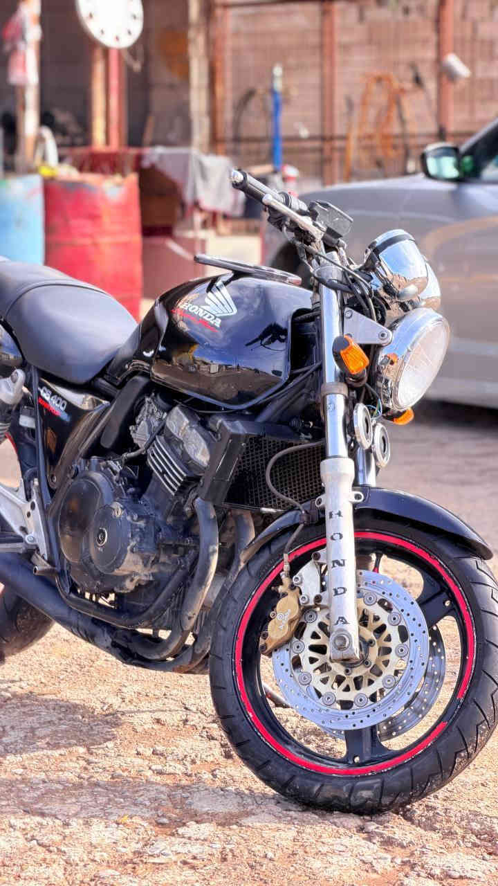 سيبي فور كامل من اوراق ومحرك شرط دراجه نضيفه كلشي مناقصه. جيل اول سعره 19$ وبيه مجال للشراي تواصل ع الرقم.*********** مكاني كركوك
