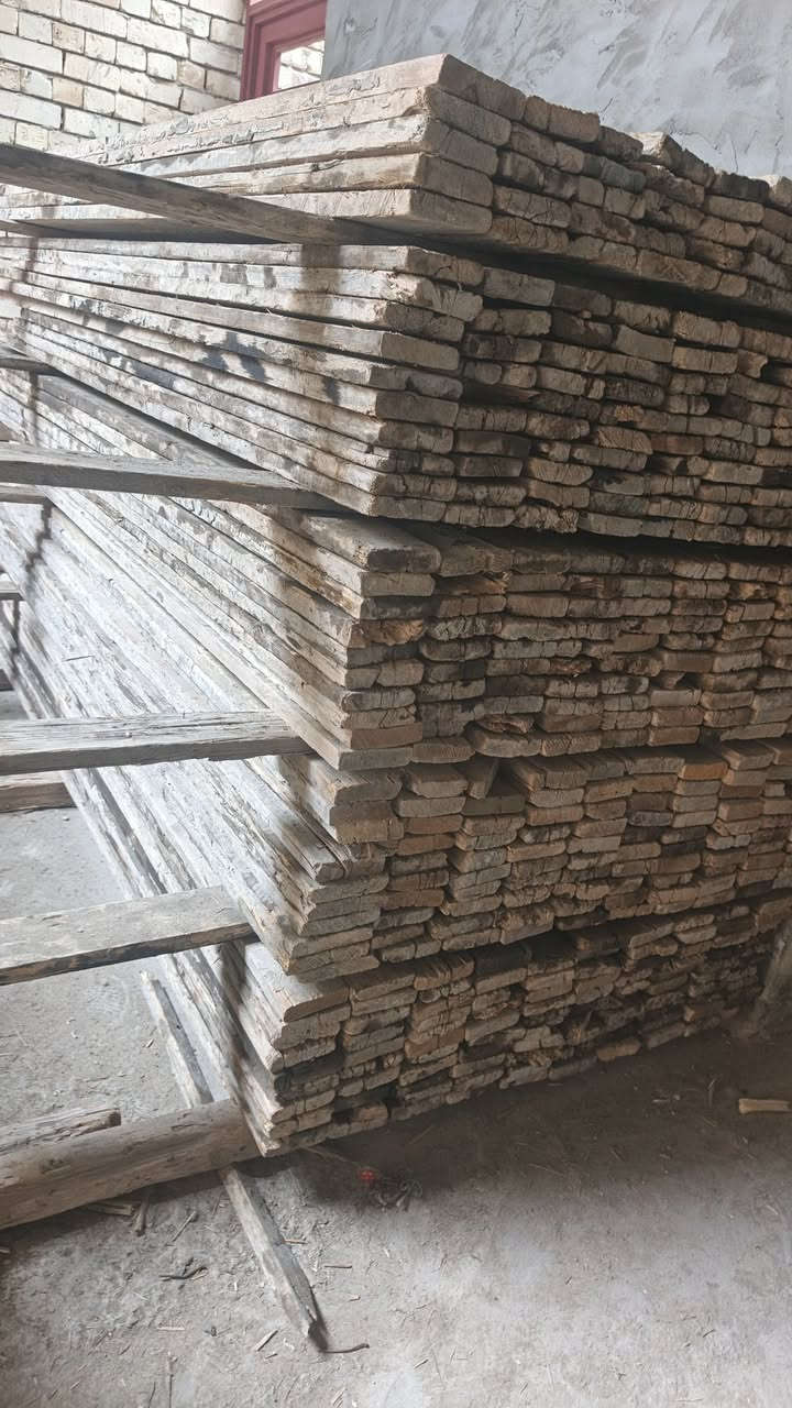 قالب خشب روسي تارس نظيف للبيع
العدد 26مكعب في بابل حلة للاستفسار ***********
