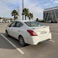 نيسان صني 2019ماشية200.000 محرك وكير جدآ نظيف   السيارة كلين ما بيها د...