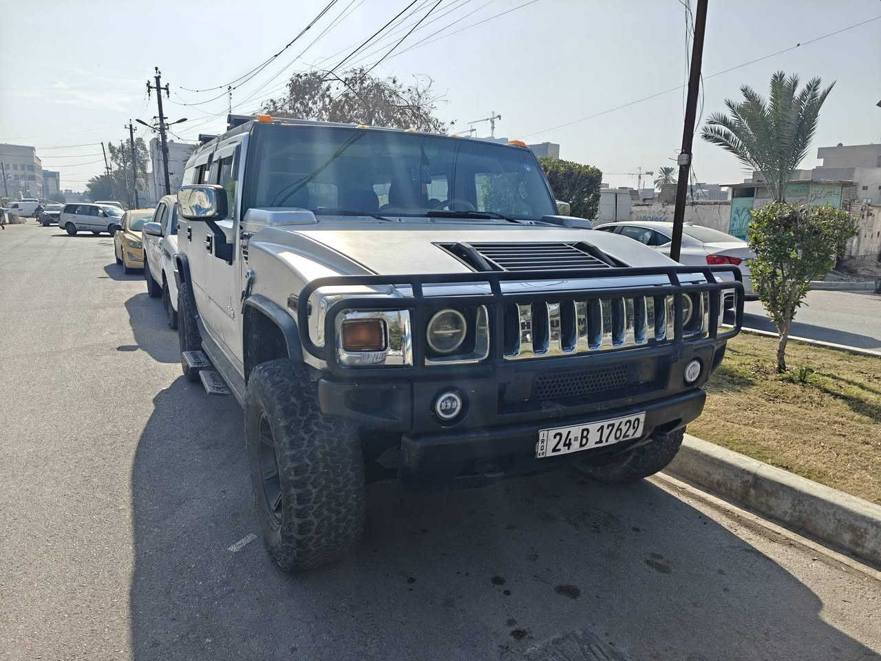 السلام علیکم تحيه طيبه لجميع الأعضاء
للبيع همر H2 موديل 2003
 محرك V8  سیاره جاهزه من كلشي تخم تایر  حداديه من طول الطول جديده اصلي وكاله ادامه محرك عامه من كلشي
 بلك نوزل مجول عبوه كله جديد واصلي وكالة
 منظومه تبرید کامله ثلج بمعنى كلمه
منظومة غاز بيها إيطالية 
درع امامي 
راكات قمارة
درع اسفل المحرك
داخل جلد
قماره اسود کنتاره
خزن ميموري
مري كهرباء شغالات
شاشه تاب
كامرة خلفيه
منظومه زینون
سیاره مصبوغه جماليه رصاصي طافي مات
كفاله من ضربه والحادث والعيب
رقم دهوك تريد تحويل او وكالة 
السعر المطلوب 175 
للاتصال ***********
