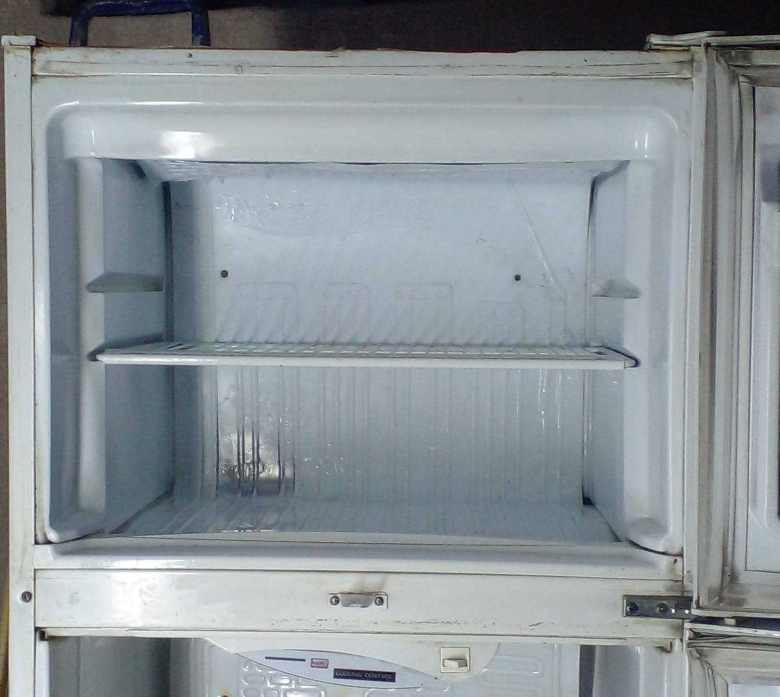 سلام عليكم عيني ثلاجه للبيع لا زنجار لا خياس سعره 175بيه مجال نضيفه ثلج تبريد❄خير من الله العنوان حي اور


**إذا كنت صاحب هذا الإعلان وتريد حذفه لأي سبب، رجاءا أرسل رسالة إلى الدعم الفني**