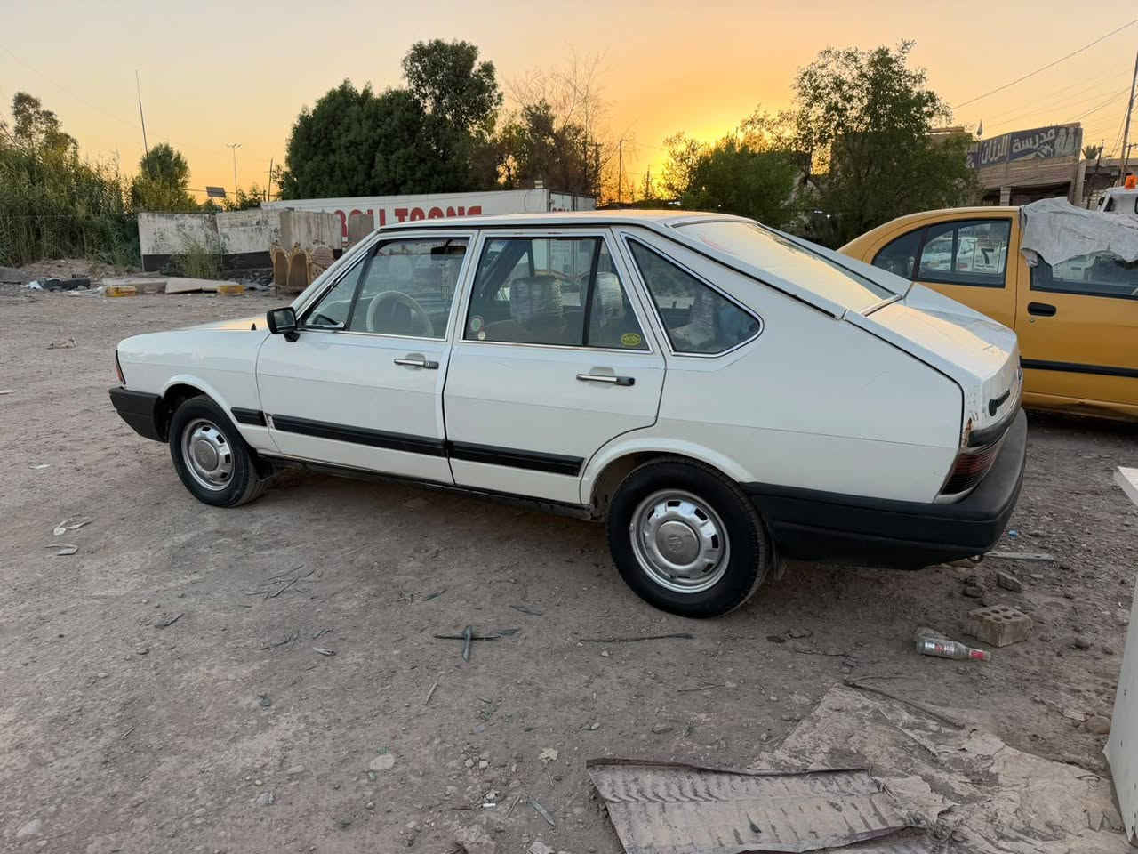 للبيع بسعر مناسب 1988 بغداد مكفوله كفاله عامه كير مكينه حداديه تبريد السعر 30 ورقه رقمي *********** بغداد, العراق
