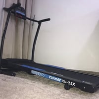 جهاز جري كهربائي نظيف جداً استخدام 4 لو 5 مرات بس .. 120 كيلو بي طكتين...