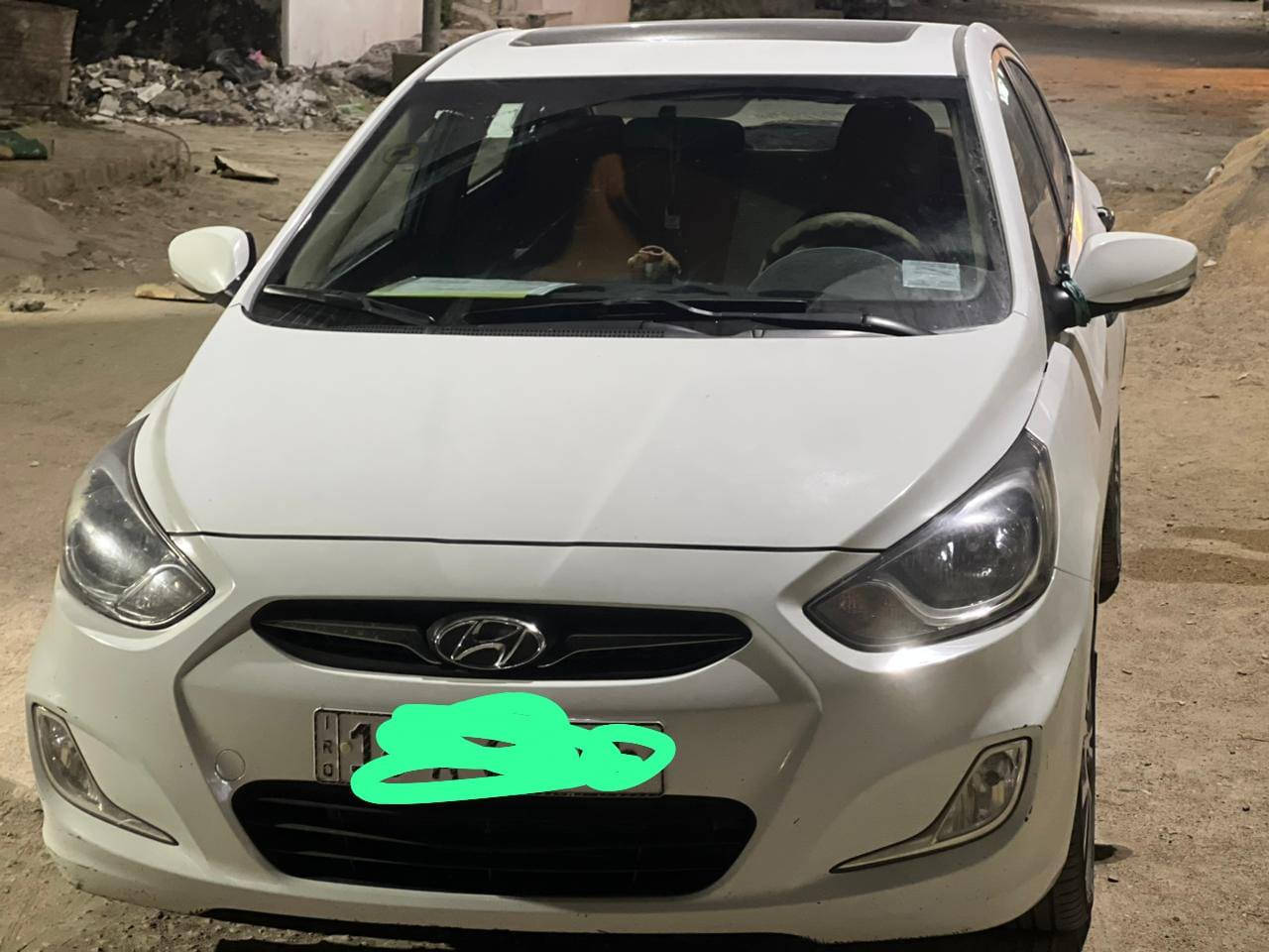 للبيع هونداي أكسنت 2014 خليجيه مكفوله من الصبغ وتبديل ماعده بارد بل جاملغ  هلال جاملغ مأشر
رقم بابل الدولي 
سنويه  بأسمي شخصياً
فووول مواصفات 
فئة بلووو
محرك 1600  دوش قطرتين 
كير AT 
سلايد رووف
حاجب لايت
بك لايت لدد
4 دسك
تحكم ستيرن جهتين 
5 ويل كب بلادي حجم 16 
وباتري جديد 
أشاير بالمري
داخل بيجي واسود نظيف جدا
شاشه كبيره اندرويد مع كامره خلفيه  
سياره جاهزه ونظيفه خاليه من كل نقص مكان السياره #كربلاء

السعر 115 وبيها مجال
***********
