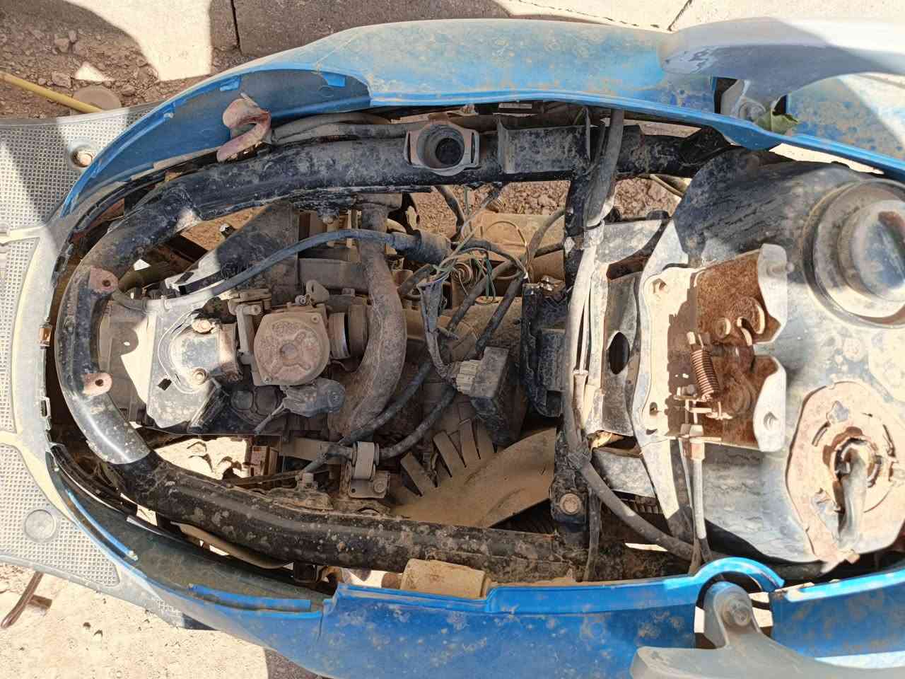 دراجه بطه قديمه عوزه بس محرك
مجفته مره وحده 
سعر خاص وغراضه كله جاهزه لايتات شغالات سرعه 140


**إذا كنت صاحب هذا الإعلان وتريد حذفه لأي سبب، رجاءا أرسل رسالة إلى الدعم الفني**