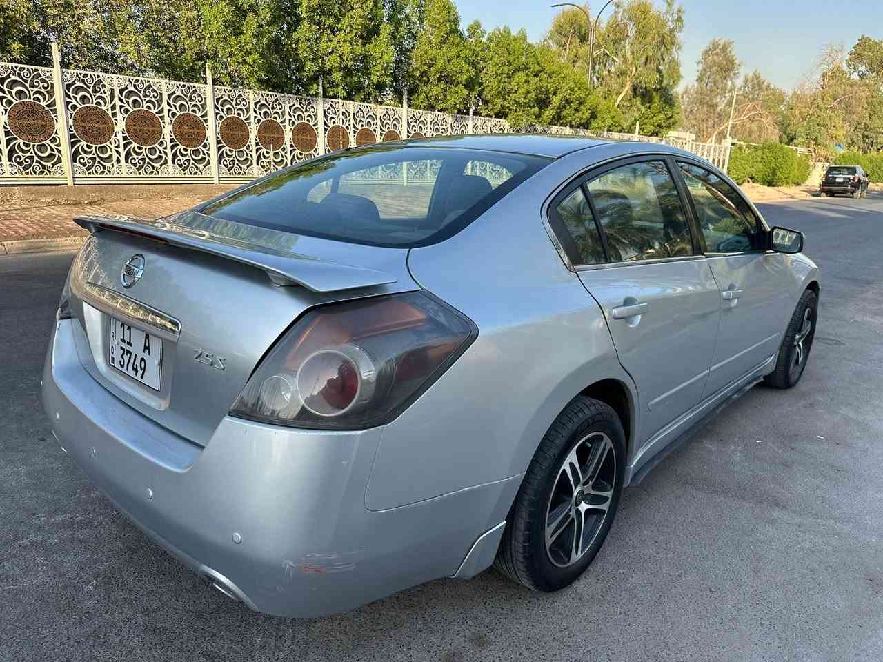 ‭***********‬
نيسان التما امريكي موديل 2008السعر 65 ورقة محرك كير صدر تبريد كلها كامله سيارة رقم بغداد مميز جديد مشروع وطني باسمي سنوية جديدة هزة جديدة سياره نضيفه  صبغتها عام جمالية حادث امريكا باب اليمنه الخلفي باقي مكفول مكان السيارة بغداد الصليخ ال 600للاستفسار هذة رقمي
 ‭***********‬
