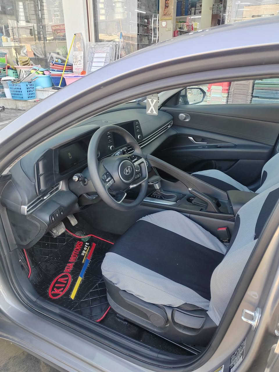 السلام عليكم
النترا موديل ٢٤ أمريكي حادث السياره بنيد مبدل الأصلي موجود  الاستفسار‏‪‪0775 387 8231‬‬‏
