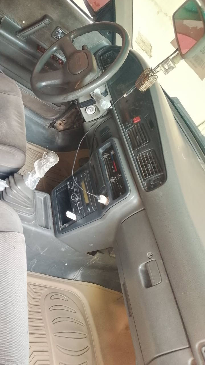 مازده 626 رقم بغداد الماني مشروع وطني شرط التحويل شرعيها ناحية الكياره تريد من الشرعي تريد اني احولك عندي وكاله ام الباركود .
مكينه شرط كير شرط صدر شرط وايرمينه كلها شغاله صبغ عام سياره جاهزا. السعر الطلوب 30 ورقه وبيها مجال 
عنوان السياره موصل جانب الايمن التواصل عل رقم فقط
***********
