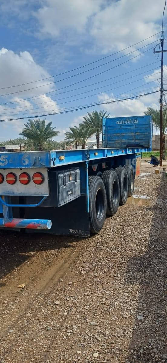 سلام عليكم عربانه فلات 4دناكير 14 شاصي 16 جتف ابو 7 طول 1250 تخم فلنجه جديد بنز جديد تخم كهربايات كامله عربانه جاهزه لعمل  مكان بغداد بسمايه  الرقم ***********
