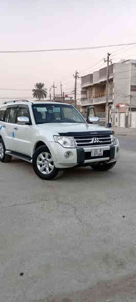 السلام عليكم
باجيرو موديل 10  وارد خليجي حبتور 🔥 
مكفوله من الصبغ ماعدا البنيد صبغ 
وبيه نكدات  صغار كلش بل بنيد تقريباً عشر نكدات وبل قماره اربعه فقط 
الباقي مكفول
كير ومحرك مكفولات  
سياره جديده بعده فابلون الشركه 
مابيه نقص برغي ✅🔥
مواصفات فول واحد على واحد حبتور
 مكينه V6/3500 
 رقم بغداد الإنكليزي شرط التحويل 

1- فتحه سلايد رووف 
2-دمام اصلي 
3- مسجل بلادي 
4-حساس خلفي 
5-كشنات جلد 
6- كشنات كهرباء 
7- تحكمات ستيرن 
8- مري كهرباء 
9-اشاير بل مري
10- يدات كروم
11- تبريد مركزي 🥶
13-سبعه راكب 
14-فور ويل 4*4
15- دبل كير  
وباقي المواصفات المعروفه الحبتور 

----------------------------------
 مكاني بغداد الشعب 
السعر 128 وبيه مجال 
***********
***********
