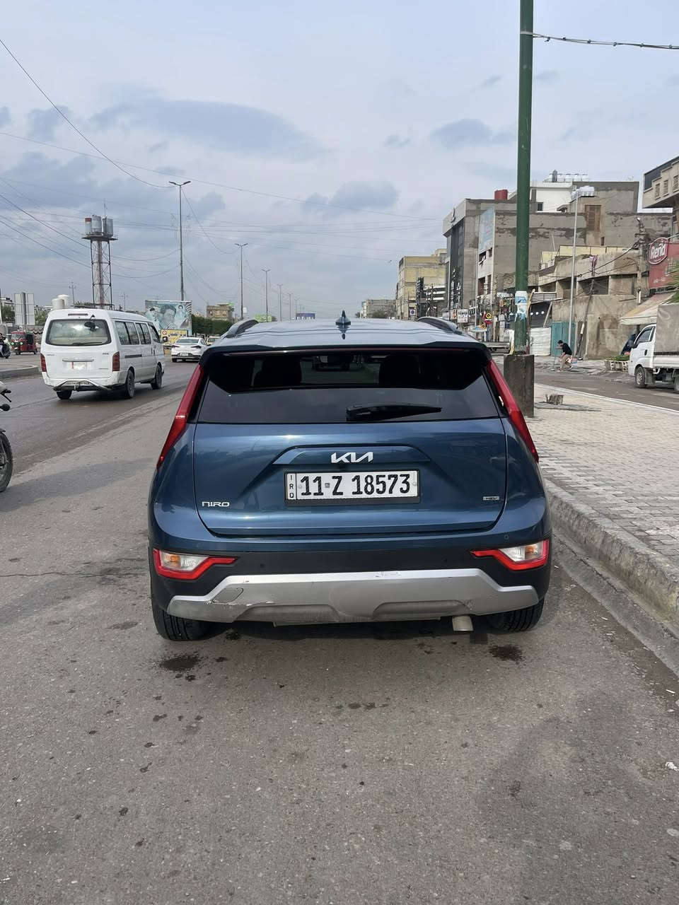 سلام عليكم 
كيا نيرو 24 
حادث بابين السايق والي وراه مبدلات نفس اللون بجم كبس ابد ما ملعوب بي 
تخم تاير مبدل جديد 
صدر حدادية كلهة شرط 
السيارة جديدة بمعنا الكلمة ماشية 26 الف 
اللون بحري  
السيارة بسمي تحويل ثاني يوم 
السعر مناسب 
اتصل وبيك خير وتدلل ***********  /  ***********
