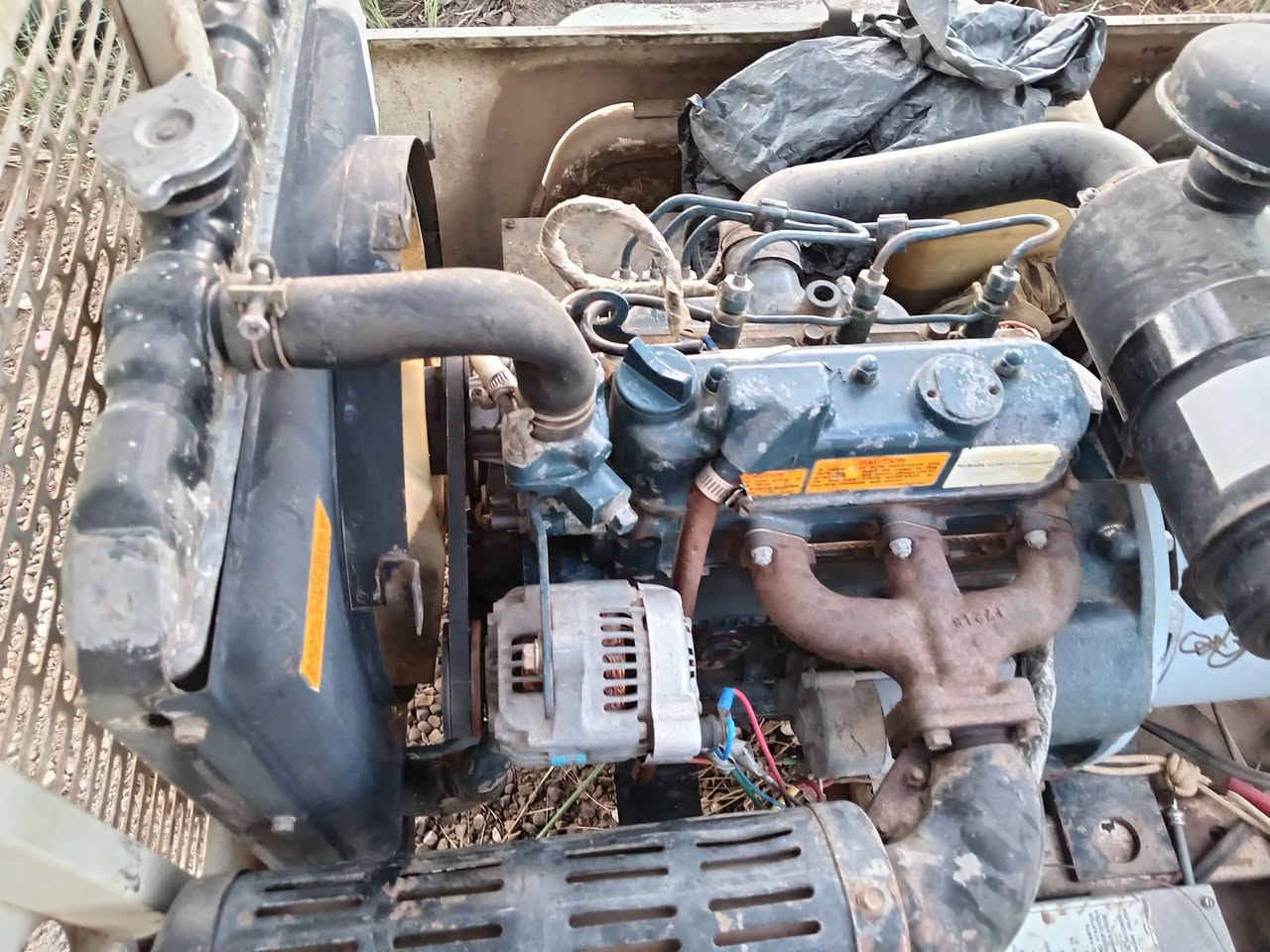 مولد كابوته للبيع حجم 1105 تلاثه سلندر 6 كي في مجفت درجه اولى سعر 12 $وبيه مجال مكان ديوانية دغاره ***********
