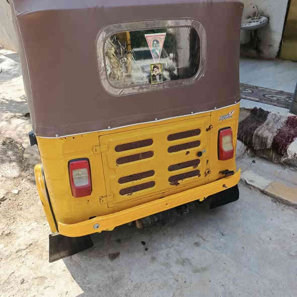 تك تك مديل 19شهر 9رقم مابيه كل نقص سعره 5750وبيه مجال،شراي،بخدمته مكانه العماره هاذرقم ***********
