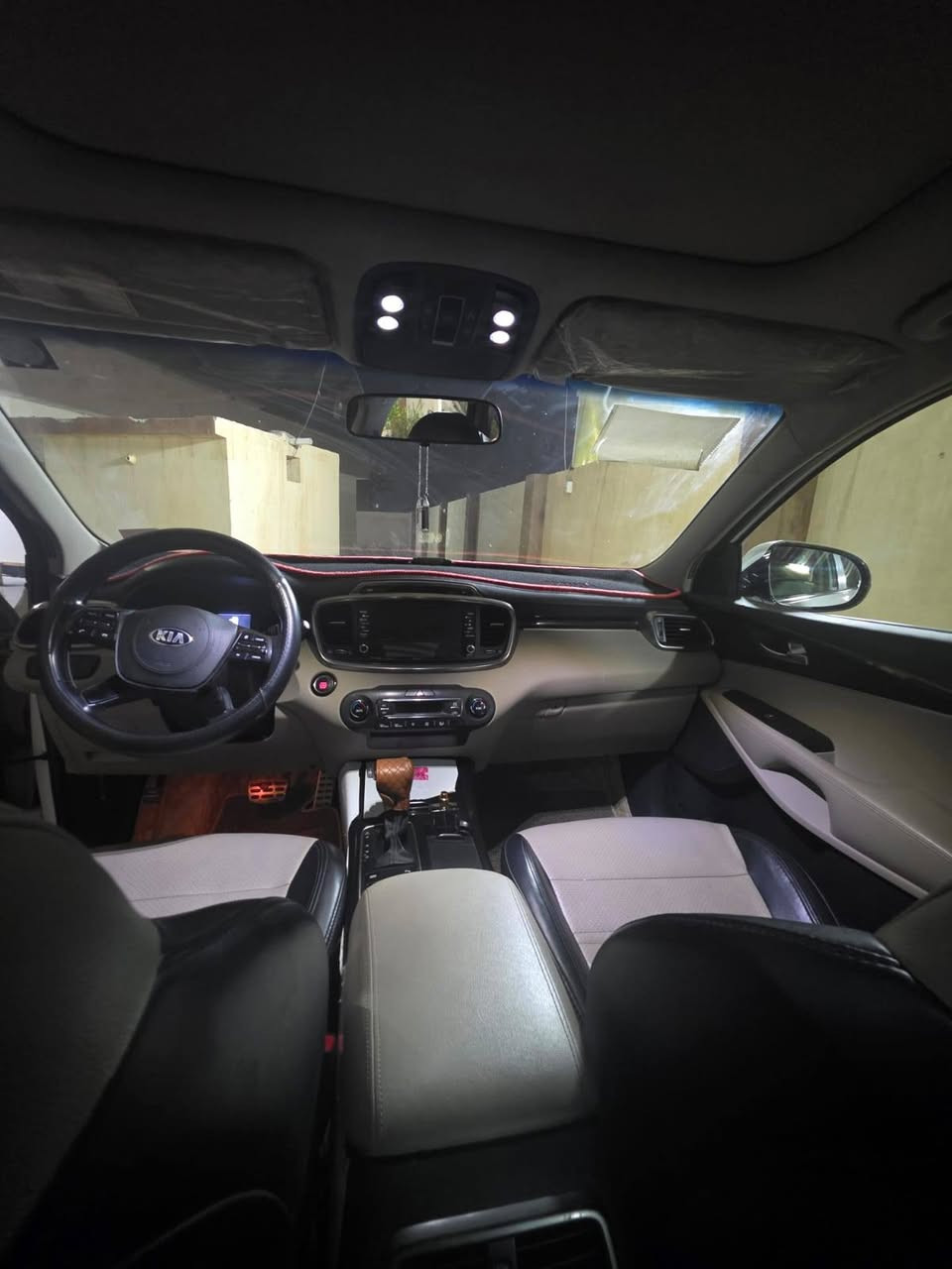 السلام عليكم من رخصة الادمن
سورنتو موديل 2020 بغداد  أبيض خليجي ماشية 97000
6 سلندر 3500
تحكم ستيرن
اشاير بالمري
جنطة كهرباء
بانوراما
مكفولة كفالة عامة
تخم تاير جديد
مكاني بغداد
السعر 265 وبيها مجال
للبيع فقط
مكلف بالنشر
للاستفسار موبايل.     
‎0781 047 3491
                    ‎0781 047 3491
