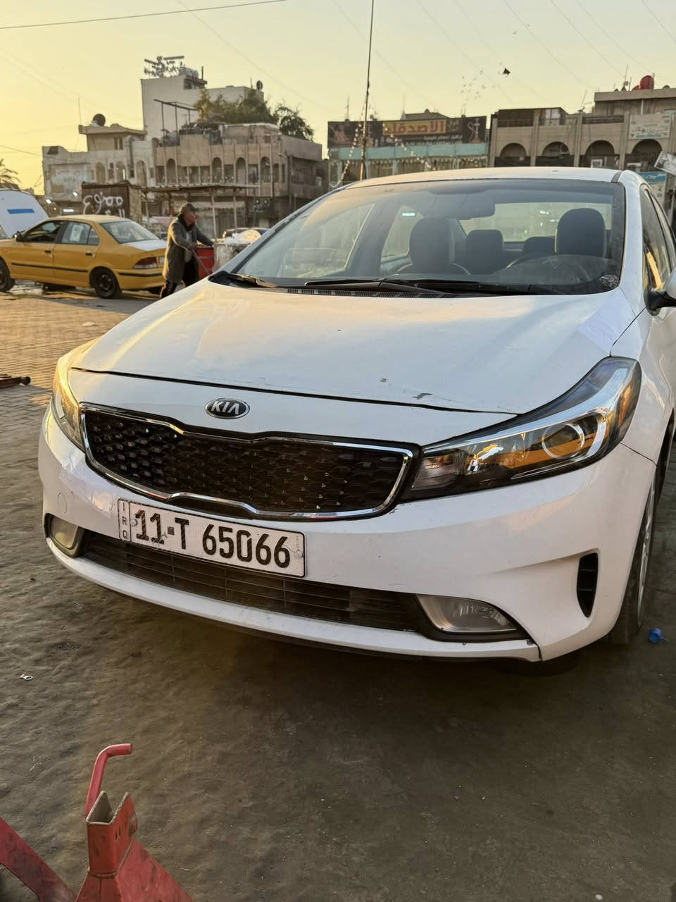 لسلام عليكم كيا فورتي 2017  ماشيه 90 ألف السونار موجود مكان السياره بغداد مدينه الصدر الأولى السعر 115 بيهه مجال للشراي ***********
