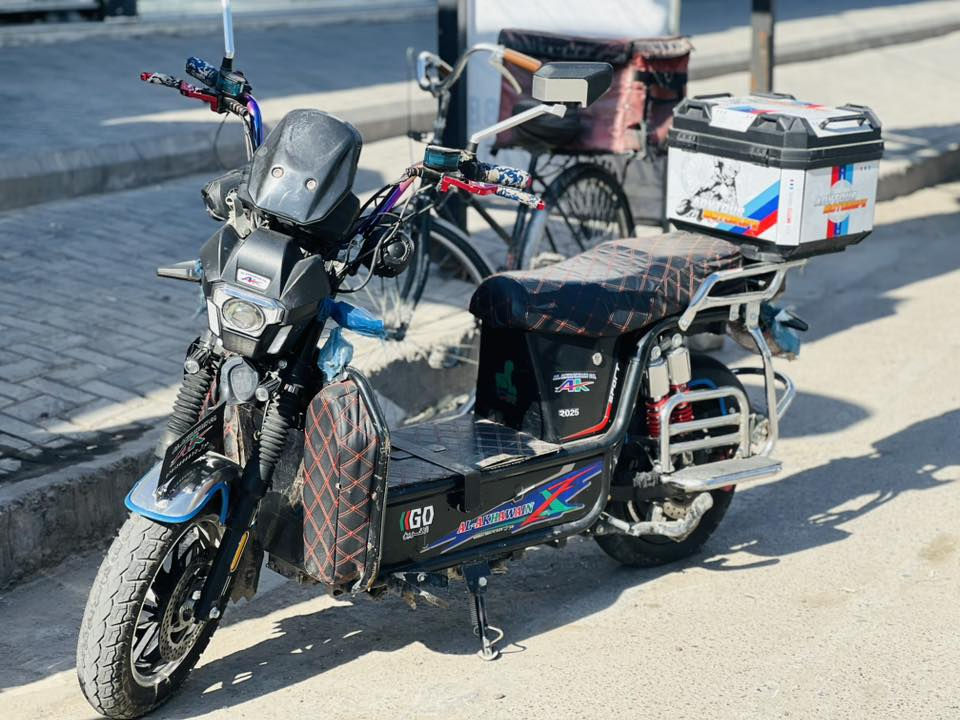 دراجة هارلي الاخوين شحن  موديل 2025 نضيفه كلشي بيها شغال  بطاريات نضيفة عل فحص
فقط شاحنه مو اصليه مدتقبطها شحن
السعر 625 بيها مجال
مكان بغداد توصيل موجود
*********** واتساب
