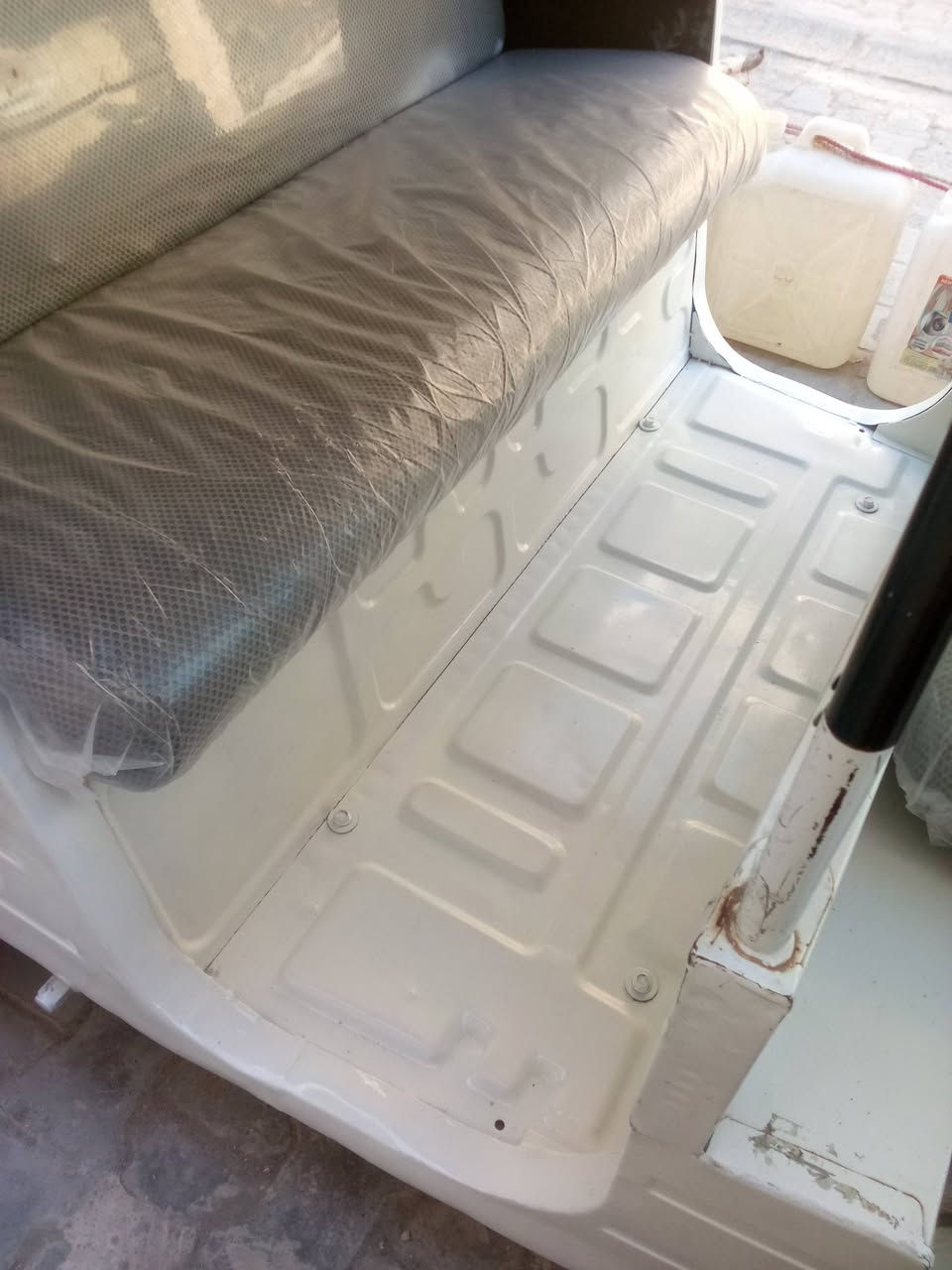 بسم الله الرحمن الرحيم
تكتك موديل 2020 شهر 11 مرقمة كربلاء مع سنوية سكن بغداد الحرية معمرة شغلات بسيطة السعر 7مليون وبي مجال للاستفسار الاتصال على الرقم *********** رجاءا بدون مراسلة بس مخابرة
