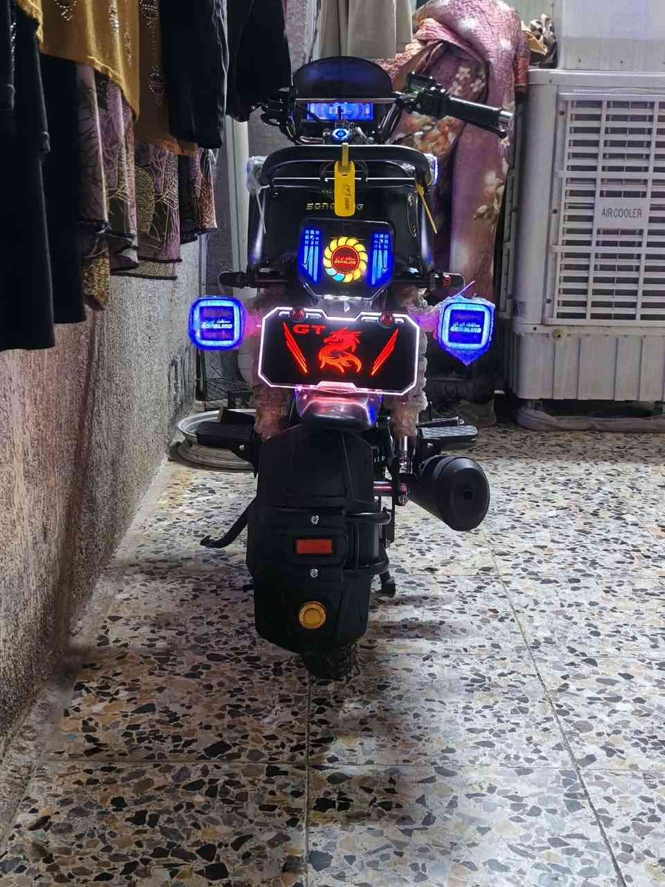 سلام عليكم سيفان سونك سته وعشرين خمسميه كيلو ما ماشيه مكينه ميتين السعر مليون وميه وبيهه مجال ‏‪***********‬‏
