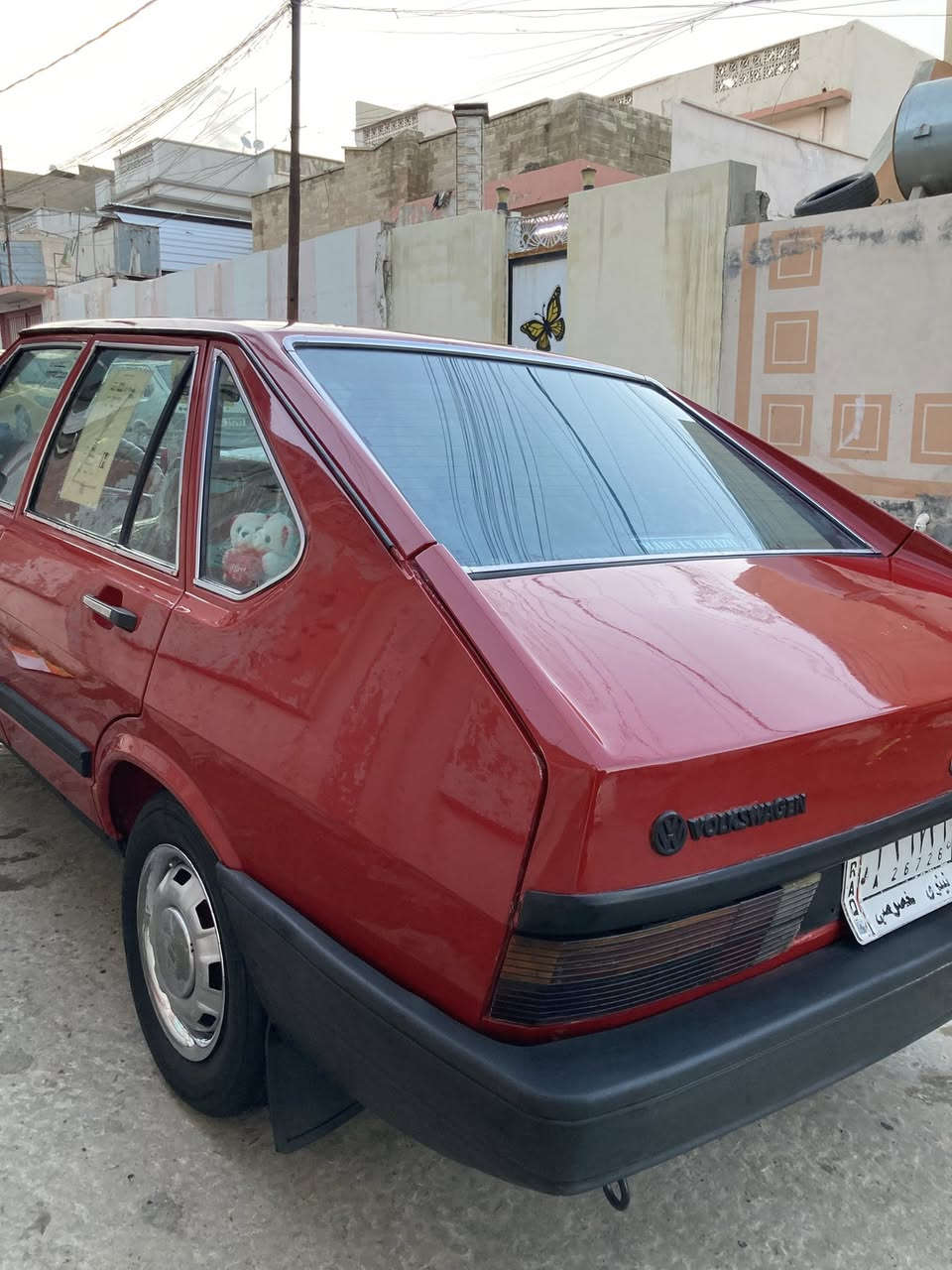 السلام عليكم للبيع برازيلي 1987 سياره مال جناي مكينه 0٠8 كير ٥نمر ثنينهم شرط صدر أمامي خلفي كلو جديد على أيدي وايرمنيه من الرأس لرأس جديده مابيها نقص كلوب مصبوغه عام للجماليه شرط بدون اي ضرر سياره احلى من الصور بهوايا صبغتها تخبل رقم الماني سنويه جديده شرط التحويل السعر ٣٣$مكاني موصل وتحياتي !ملاحضه إذا ماعجبك المنشور اعبر كلشي اكو بل سوك ***********وبي وتساب ايضاً
