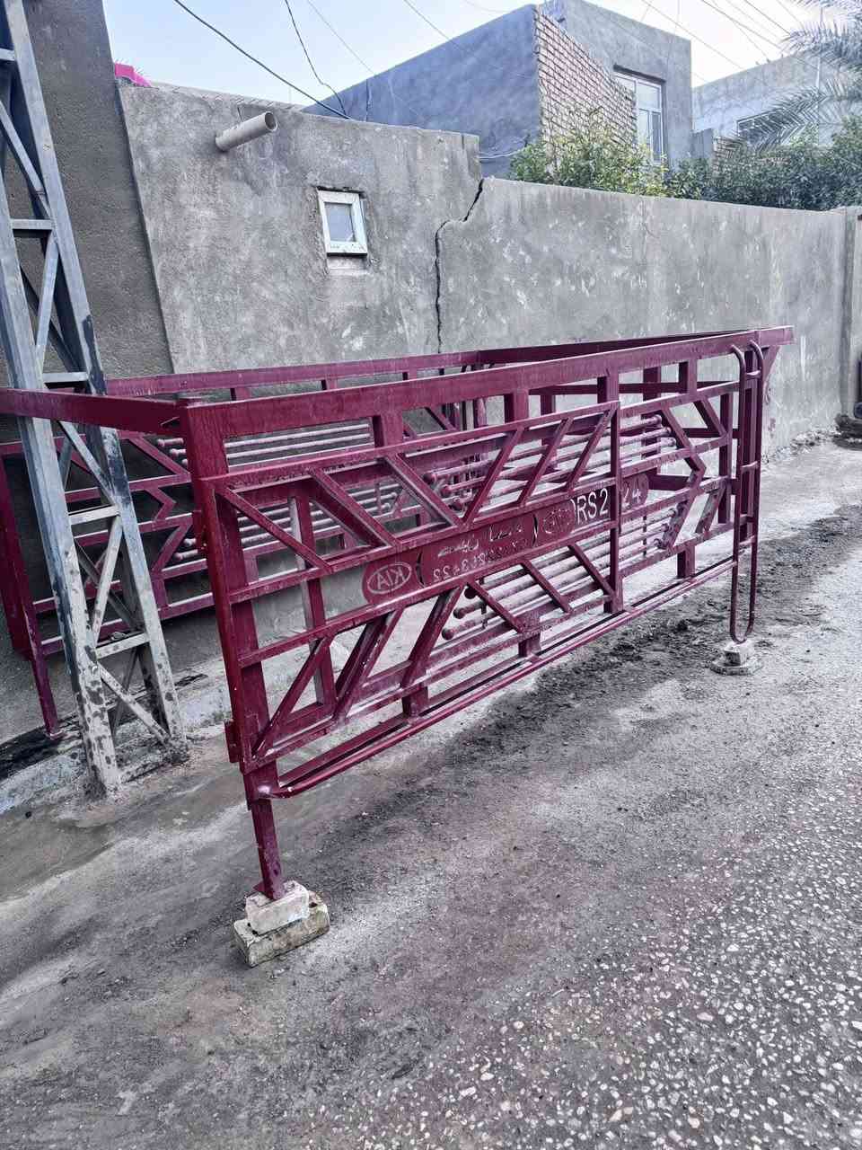 محجر كيه نثيه 2700 شغل الصويره نضيف ومصبوغ سعر 450 وبي مجال مكان كربلاء طويريج
‭0772 522 2714‬
